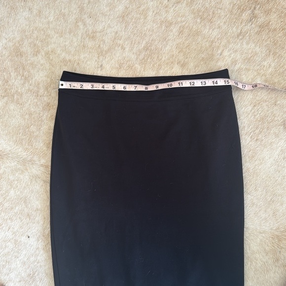 Jarbo Japanese brand Black skirt minimalist style - Picture 4 of 7